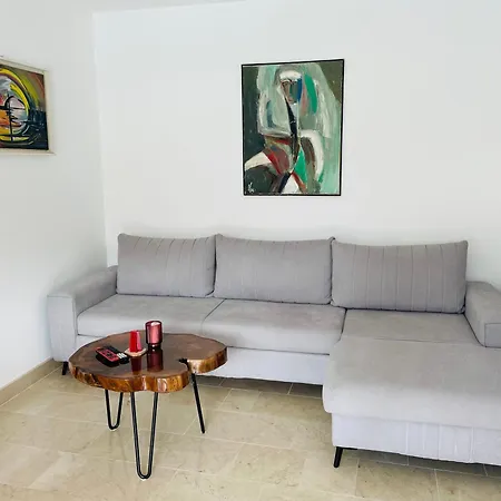 Seasight Apartment